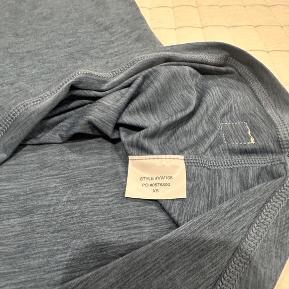 Vuori Razorback Tank - Picture 3 of 4